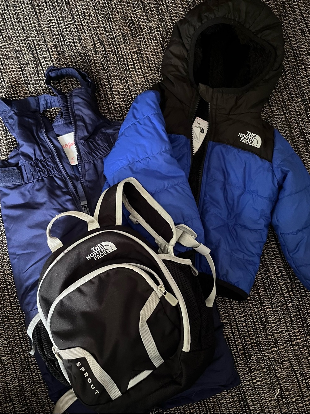 The North Face Kids Black & Blue Jacket and Backpack Set w Snowpants!